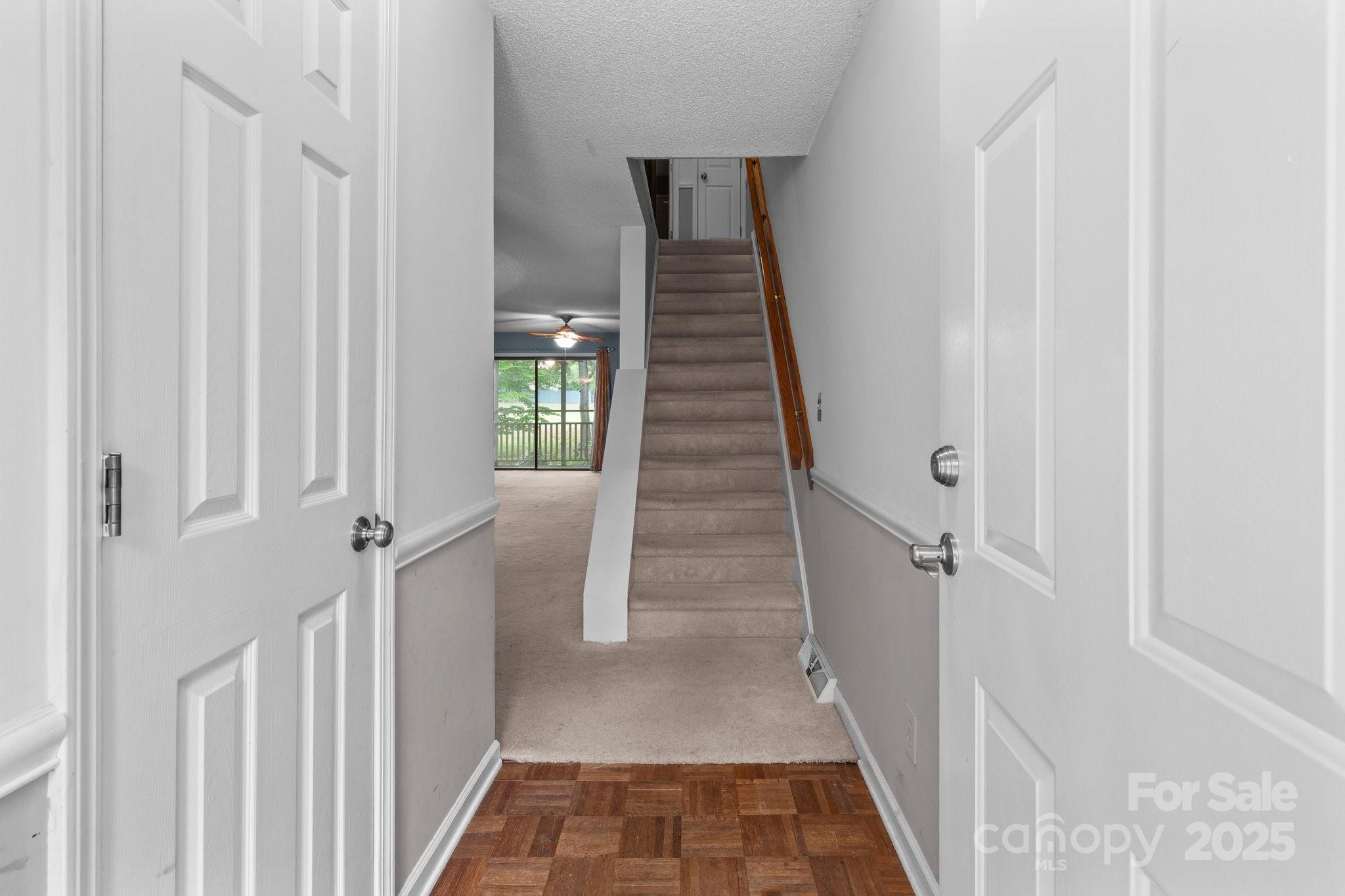 Property image 5 of 407 Eastwood Drive in Corbin Hills, Salisbury, NC 28146