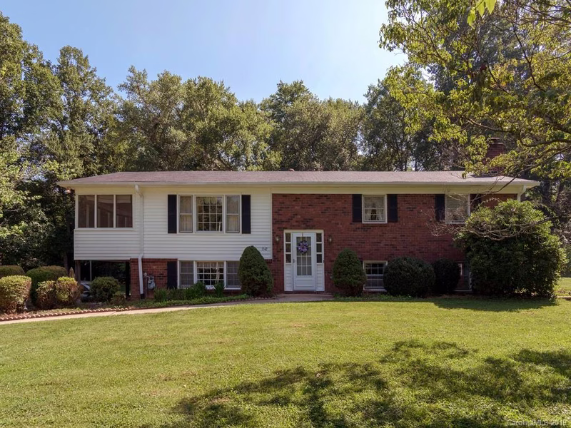 Property image 2 at 1542 Glenheath Drive, Hendersonville, NC 28791