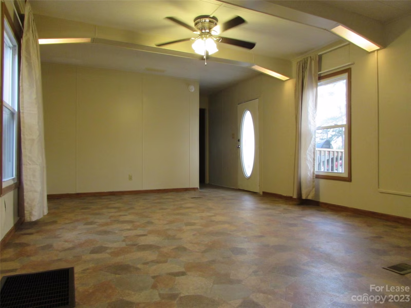 Property image 3 at 124 Cove View Drive, Mooresville, NC 28117