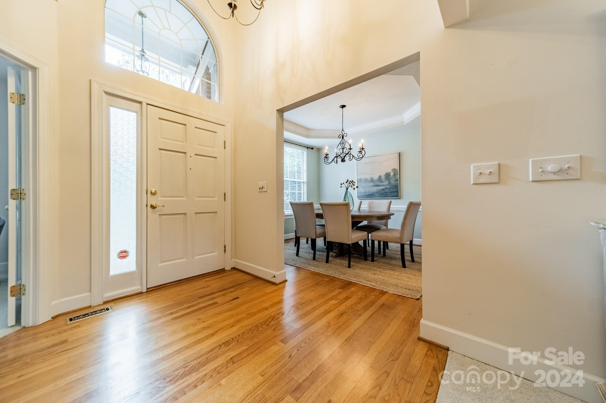 Property image 4 of 6342 Oxwynn Lane in Providence Commons, Charlotte, NC 28270