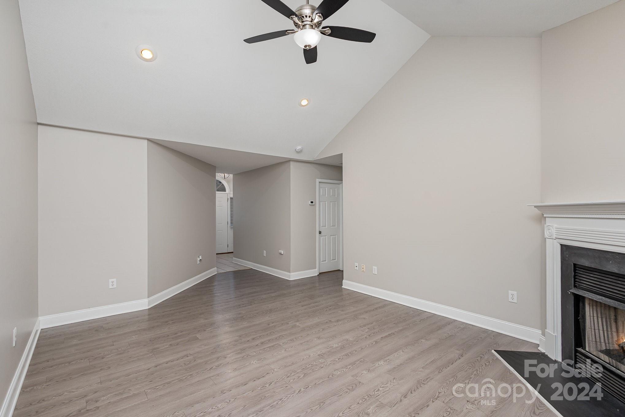 Property image 4 of 1824 Pipers Ridge Circle in Pipers Ridge, Conover, NC 28613