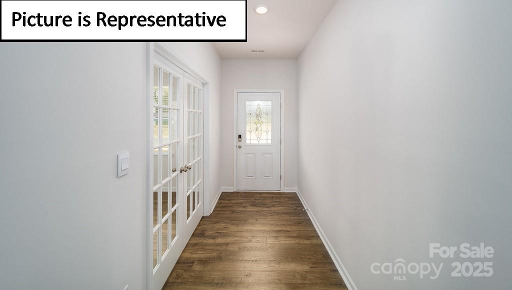 Property image 3 of 8055 Kennesaw Drive in Nolen Farm, Gastonia, NC 28056