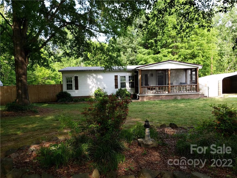Property image 2 at 906 Willard Avenue, Kannapolis, NC 28083