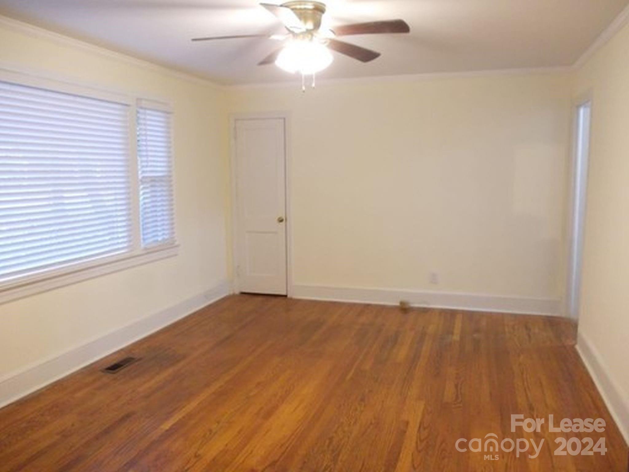 Property image 5 of 2746 Dogwood Avenue in Graham Heights, Charlotte, NC 28206