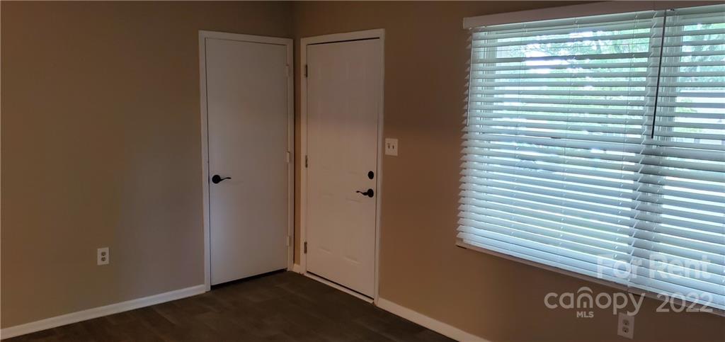 Property image 3 of 1212 Fontana Avenue in Greenville, Charlotte, NC 28206