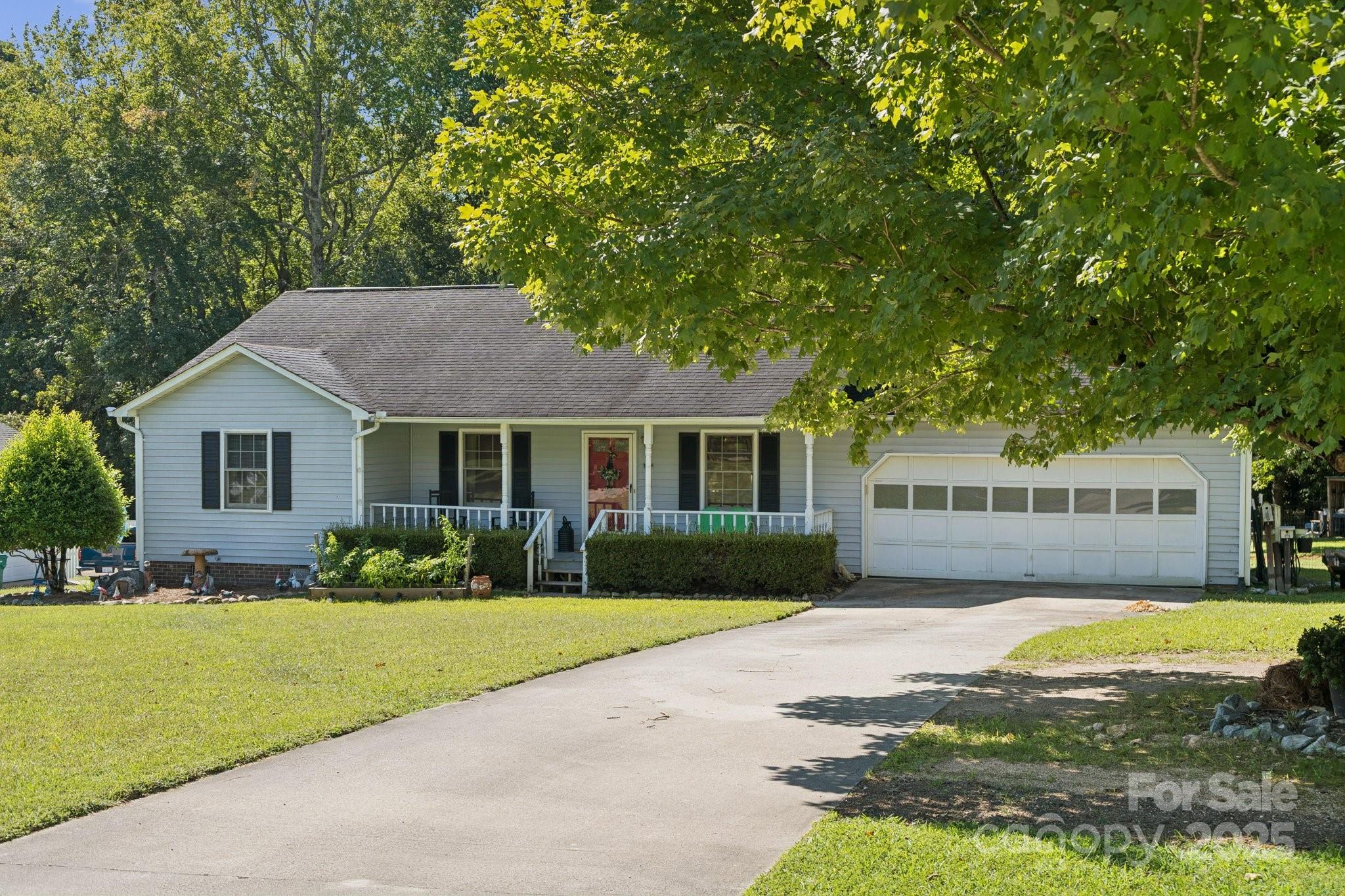 Property image 2 of 1106 Birch Street in Eastwood, Salisbury, NC 28146