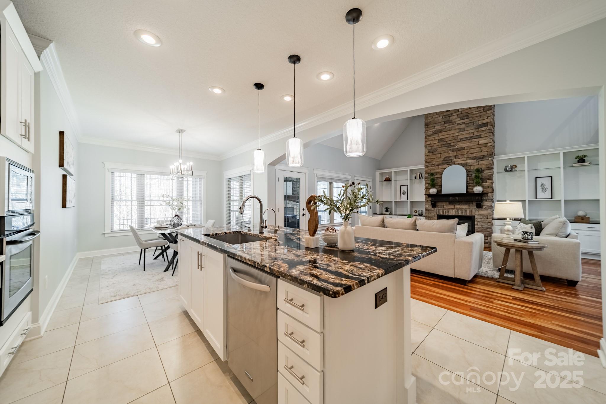 Property image 4 of 165 Blue Ridge Trail in Woodleaf, Mooresville, NC 28117