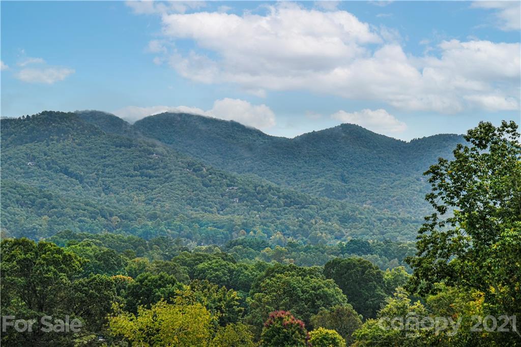 Property image 2 of 3 Leeds Lane in Tudor Croft, Black Mountain, NC 28711