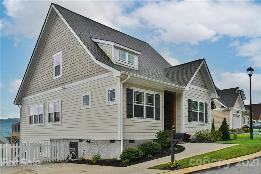 Property image 3 of 3 Leeds Lane in Tudor Croft, Black Mountain, NC 28711