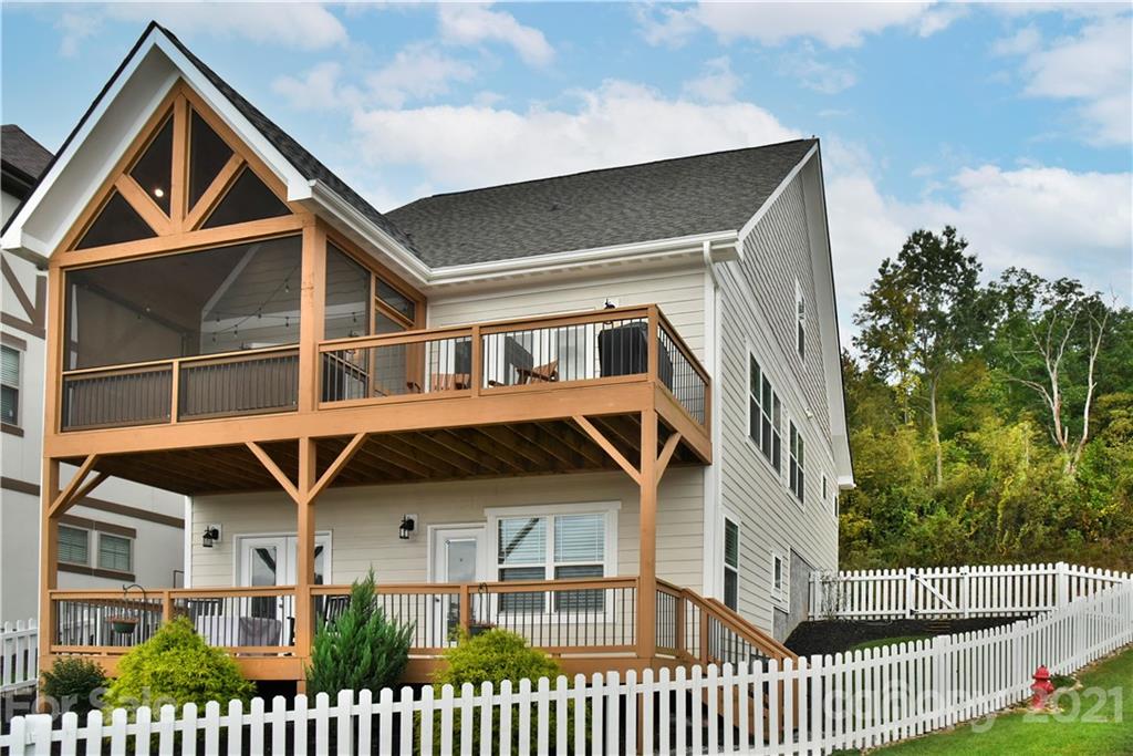 Property image 5 of 3 Leeds Lane in Tudor Croft, Black Mountain, NC 28711