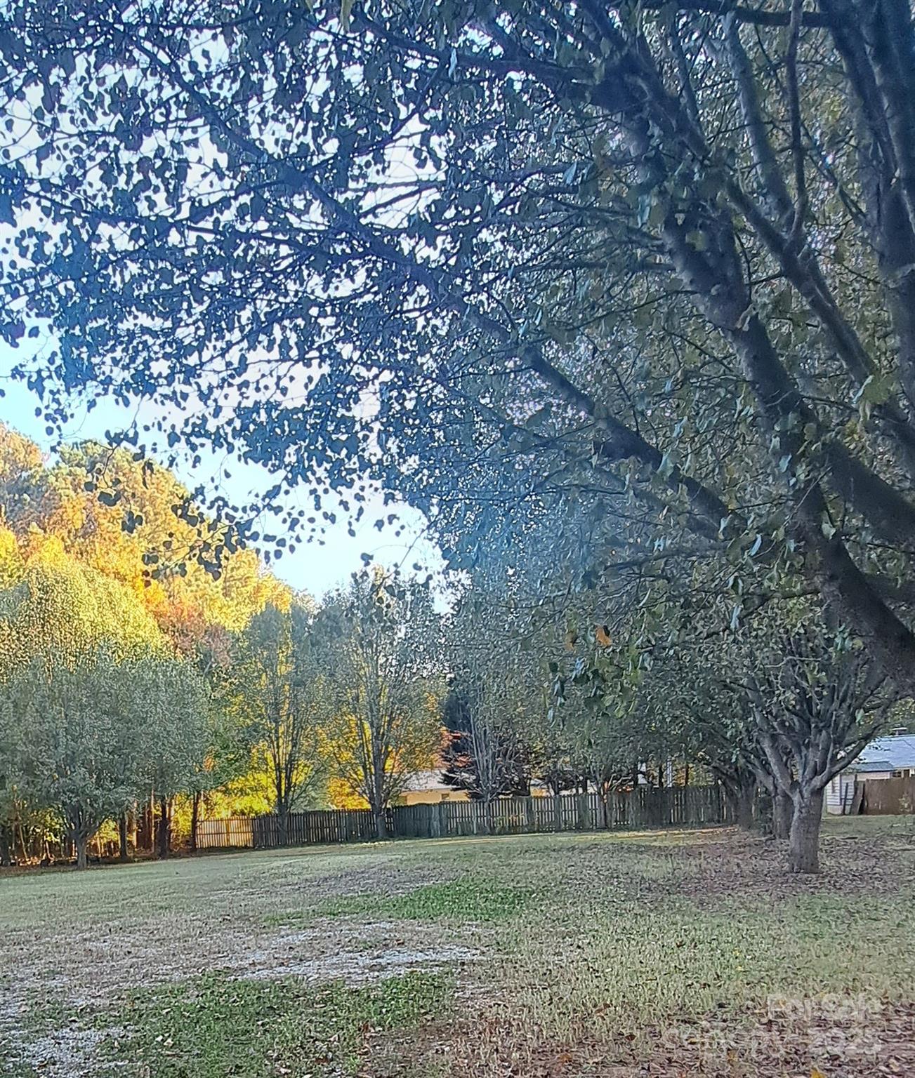 Property image 3 of 127 Pine Bluff Drive in Holiday Harbor, Mooresville, NC 28117