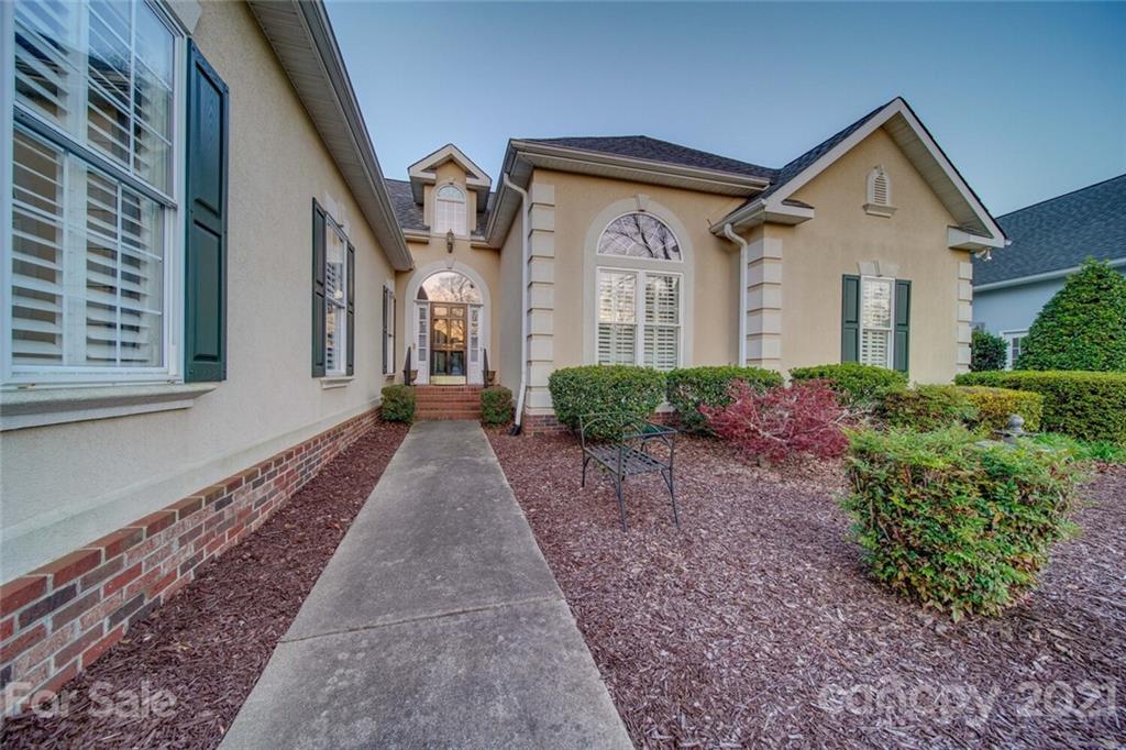 Property image 5 of 425 Spyglass Hill Place in Crescent Golf and Country Club, Salisbury, NC 28144