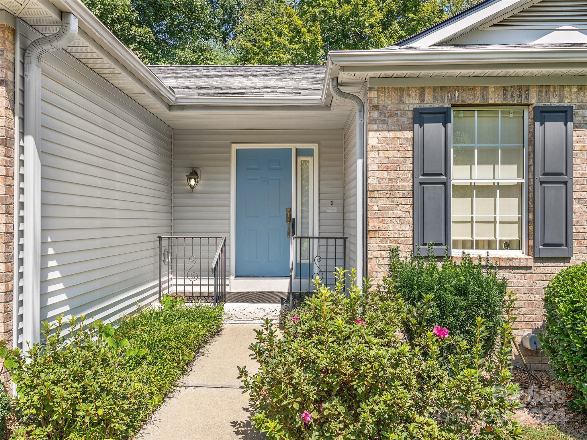 Property image 3 of 8 Pebble Beach Court in Etowahs Reach, Etowah, NC 28729