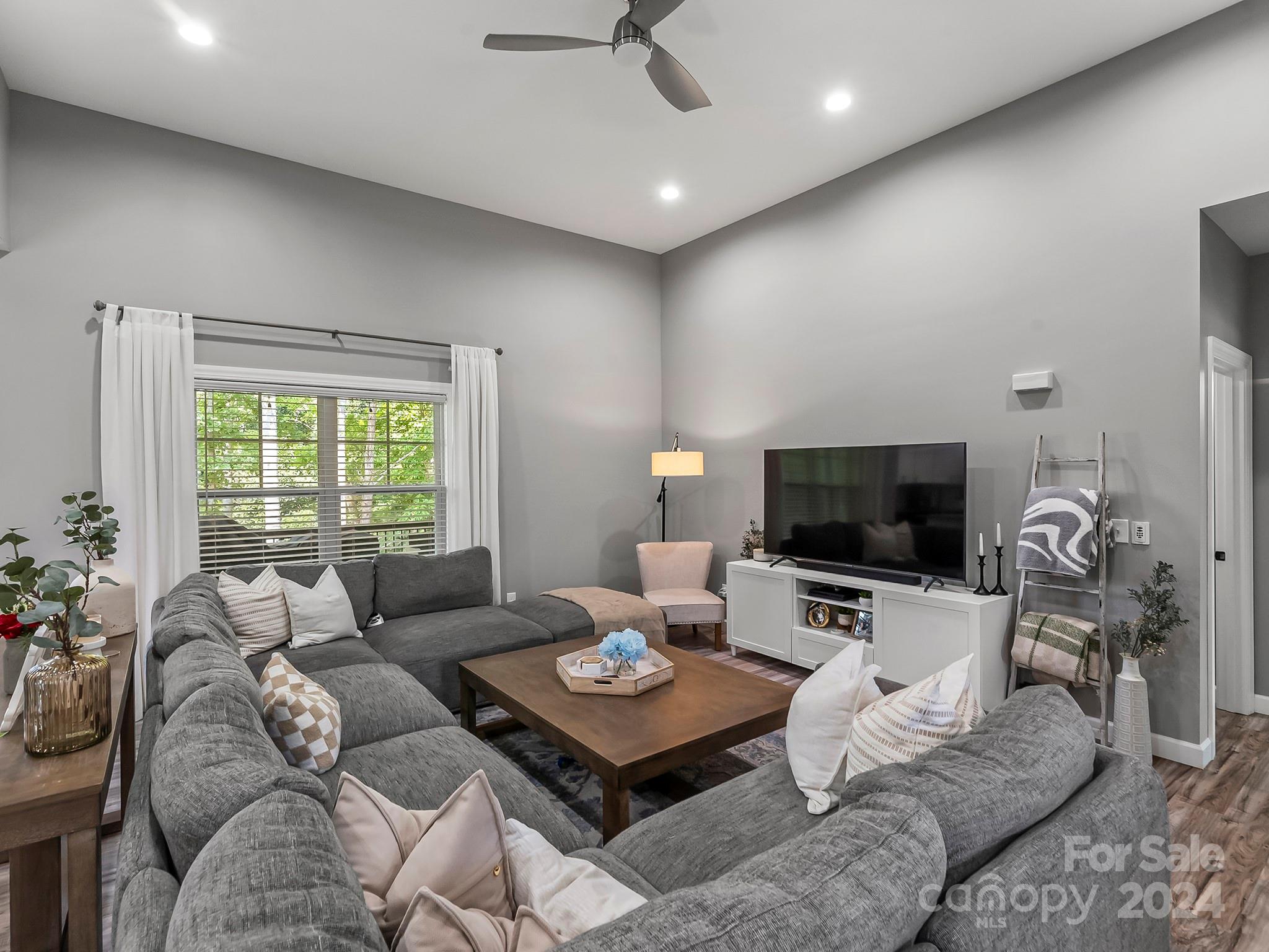 Property image 5 of 506 Aberdeen Street in Pipers Ridge, Conover, NC 28613