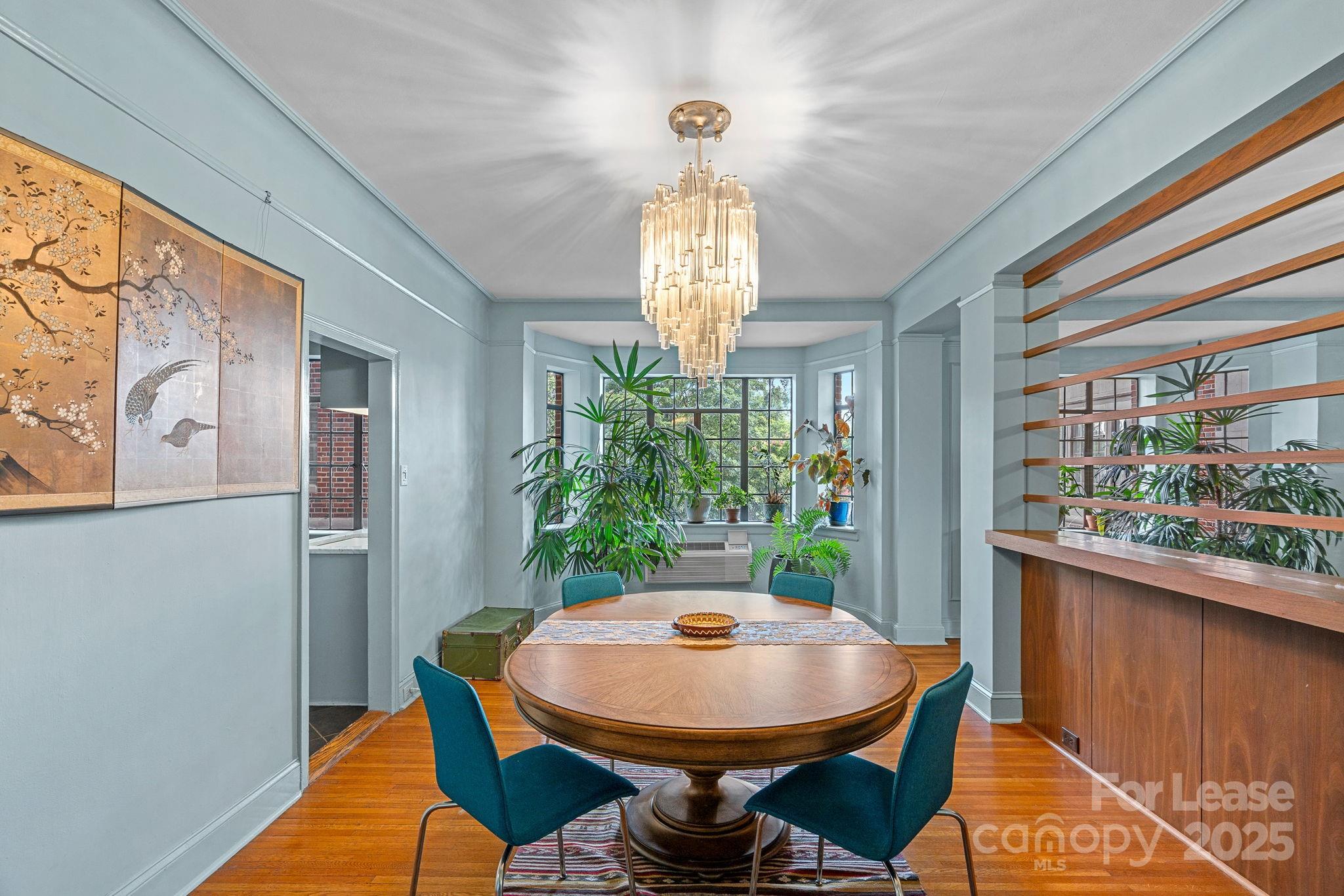 Property image 5 of 301 W 10th Street in The Poplar, Charlotte, NC 28202