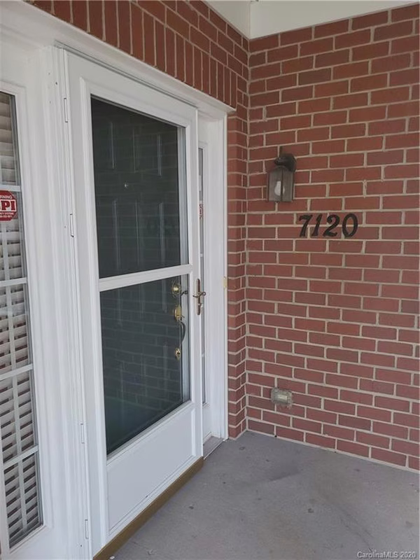 Property image 2 at 7120 Somerset Springs Drive, Charlotte, NC 28262