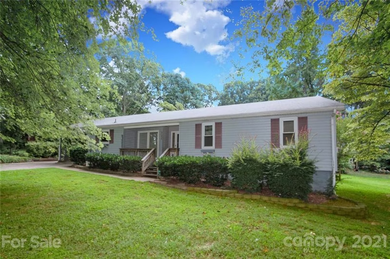 Property image 2 at 21254 Sandy Cove Road, Cornelius, NC 28031