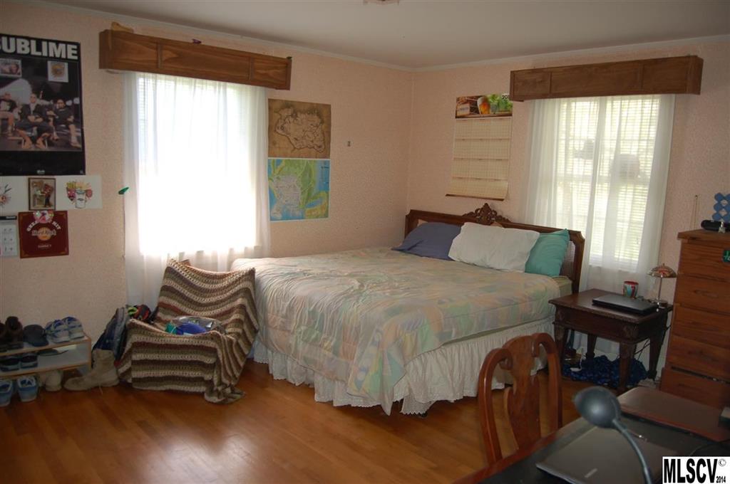 Property image 3 of 306 Tremont Circle in Tremont Park, Lenoir, NC 28645