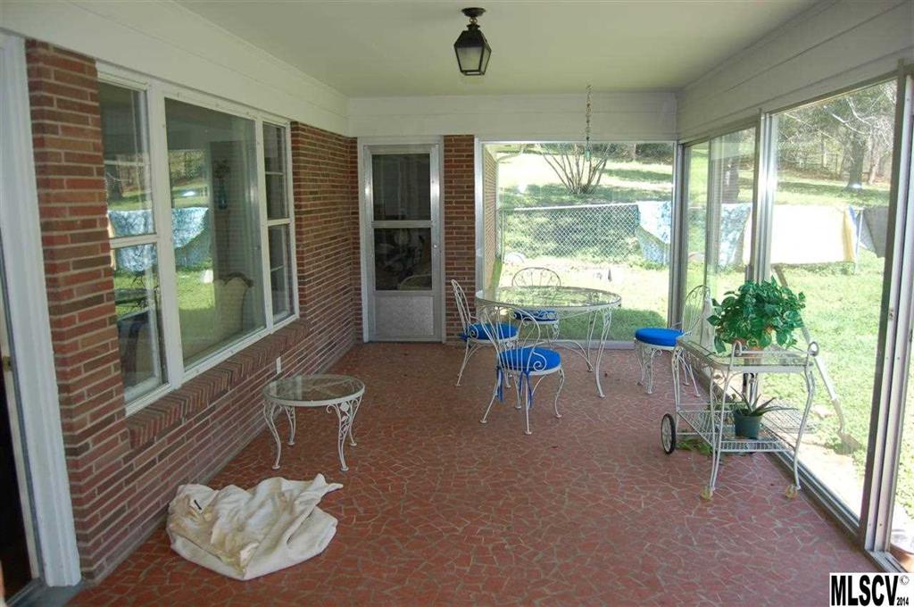 Property image 4 of 306 Tremont Circle in Tremont Park, Lenoir, NC 28645