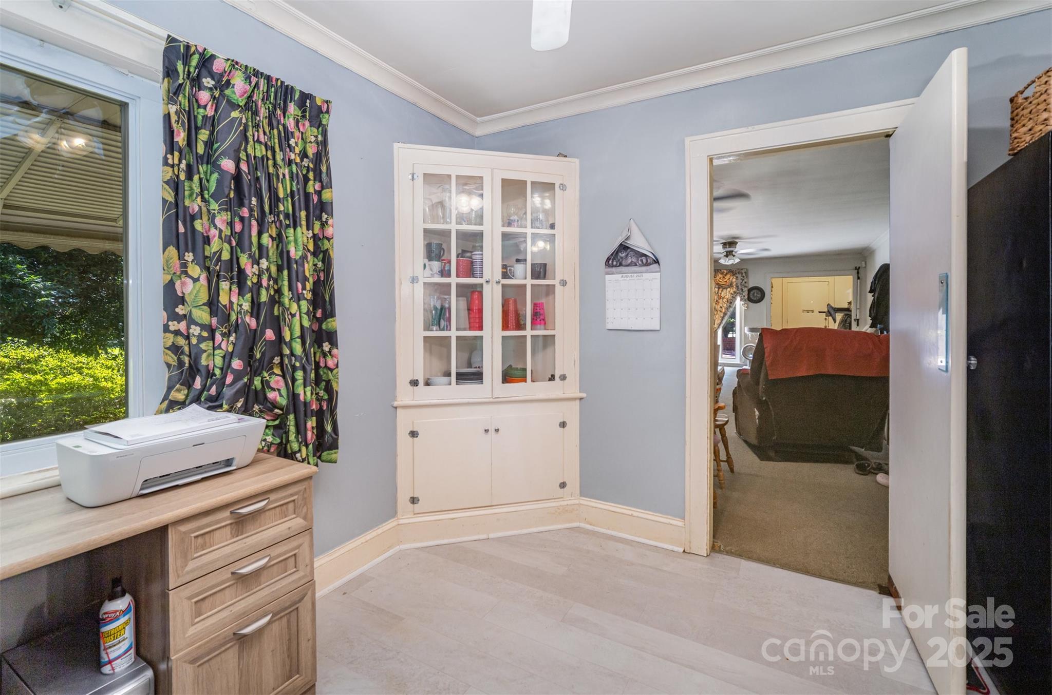 Property image 3 of 1612 Statesville Boulevard in Milford Hills, Salisbury, NC 28144