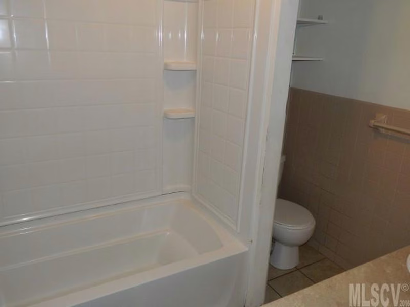 Property image 3 at 1702 Oakmont Drive, Lenoir, NC 28645