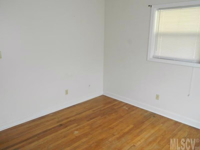 Property image 4 at 1702 Oakmont Drive, Lenoir, NC 28645