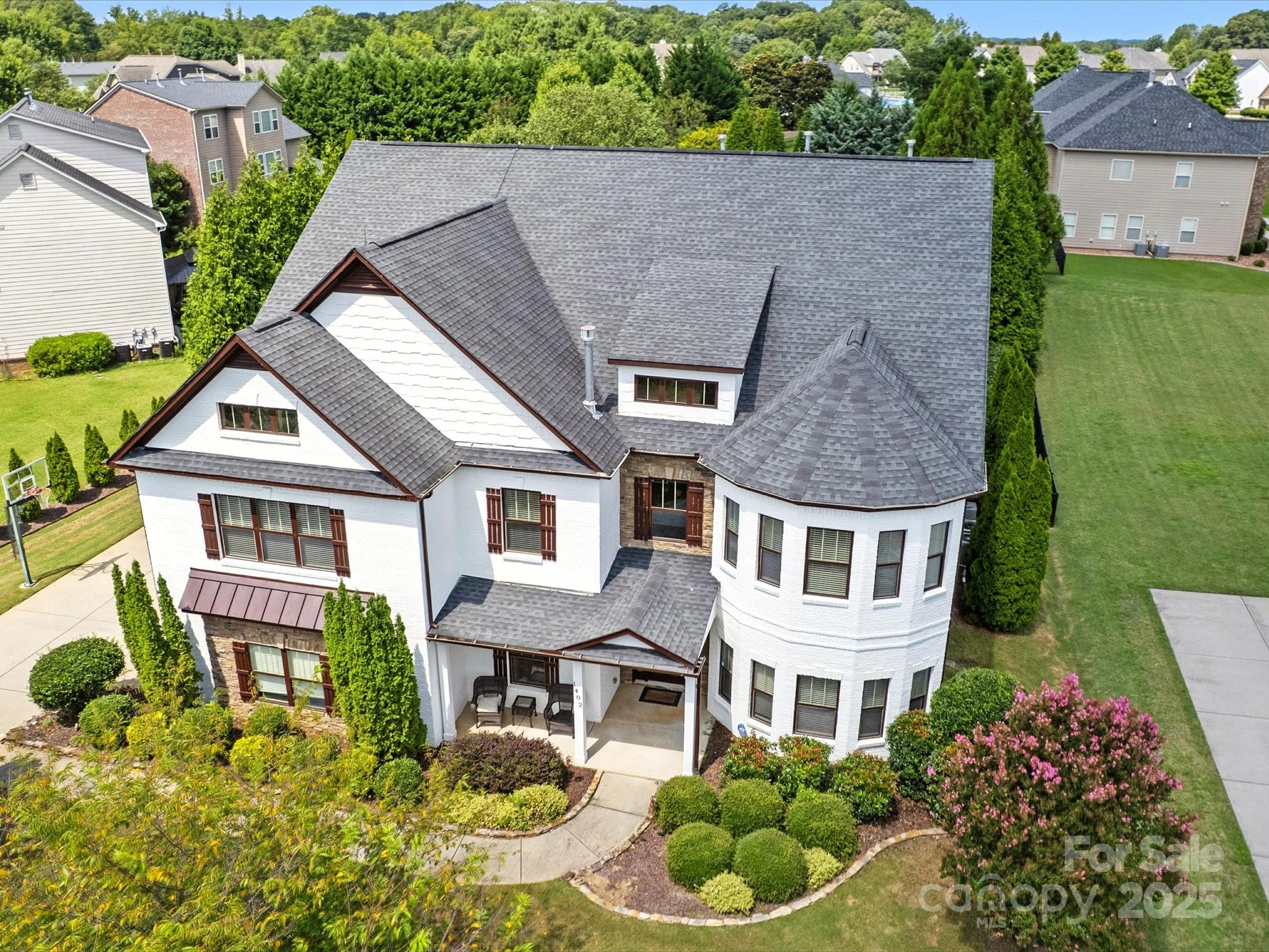 Property image 2 of 1402 Wynhurst Drive in Briarcrest North, Waxhaw, NC 28173