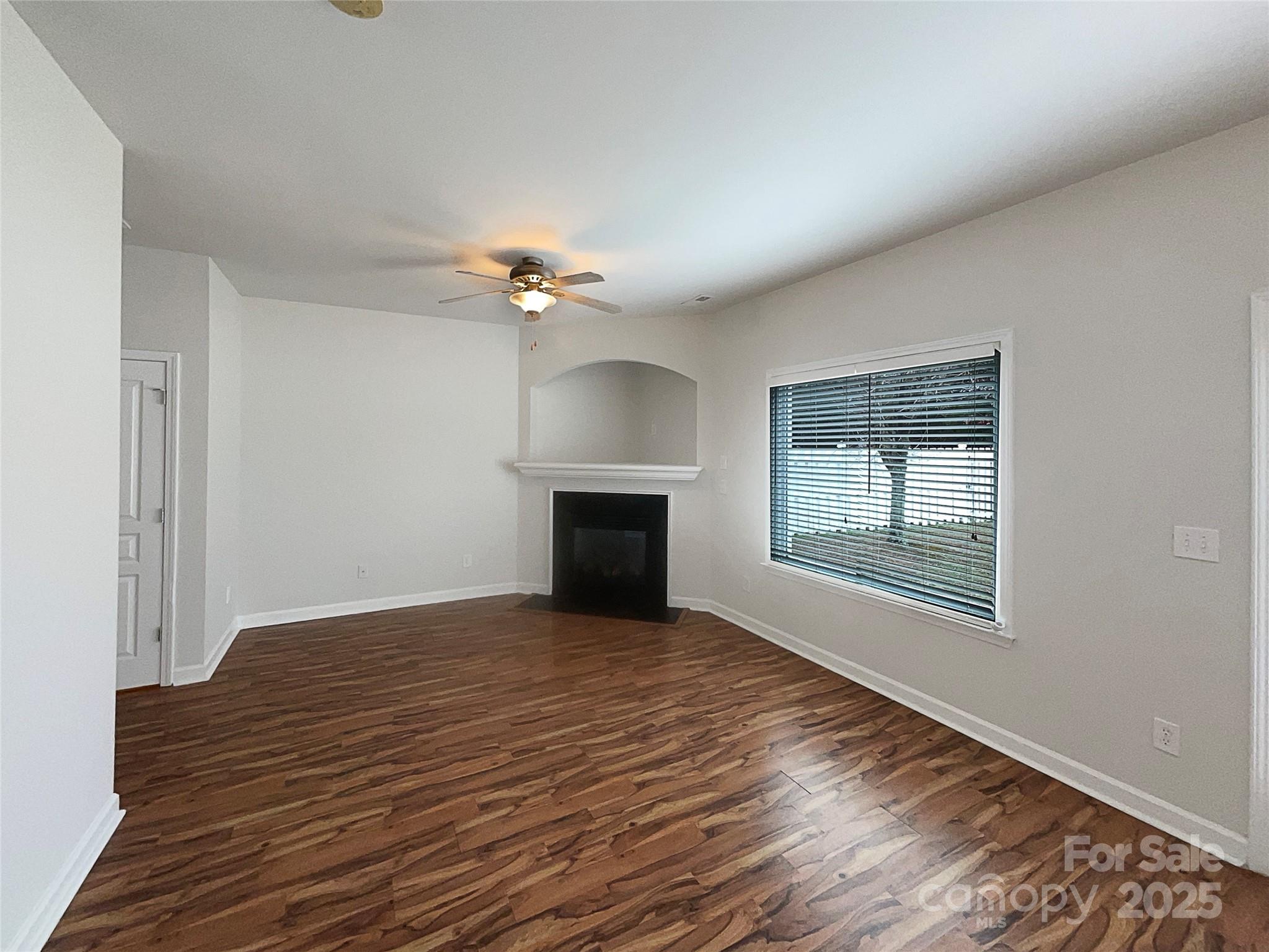 Property image 3 of 3937 Northerly Island Court in The Village At Parkside, Gastonia, NC 28056