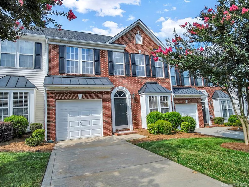 1824 Lookout Lane