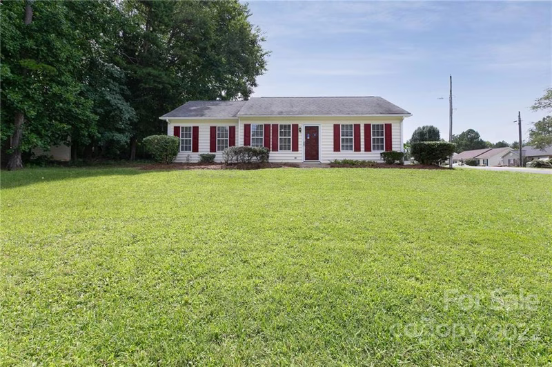 1313 Ridgewood Drive