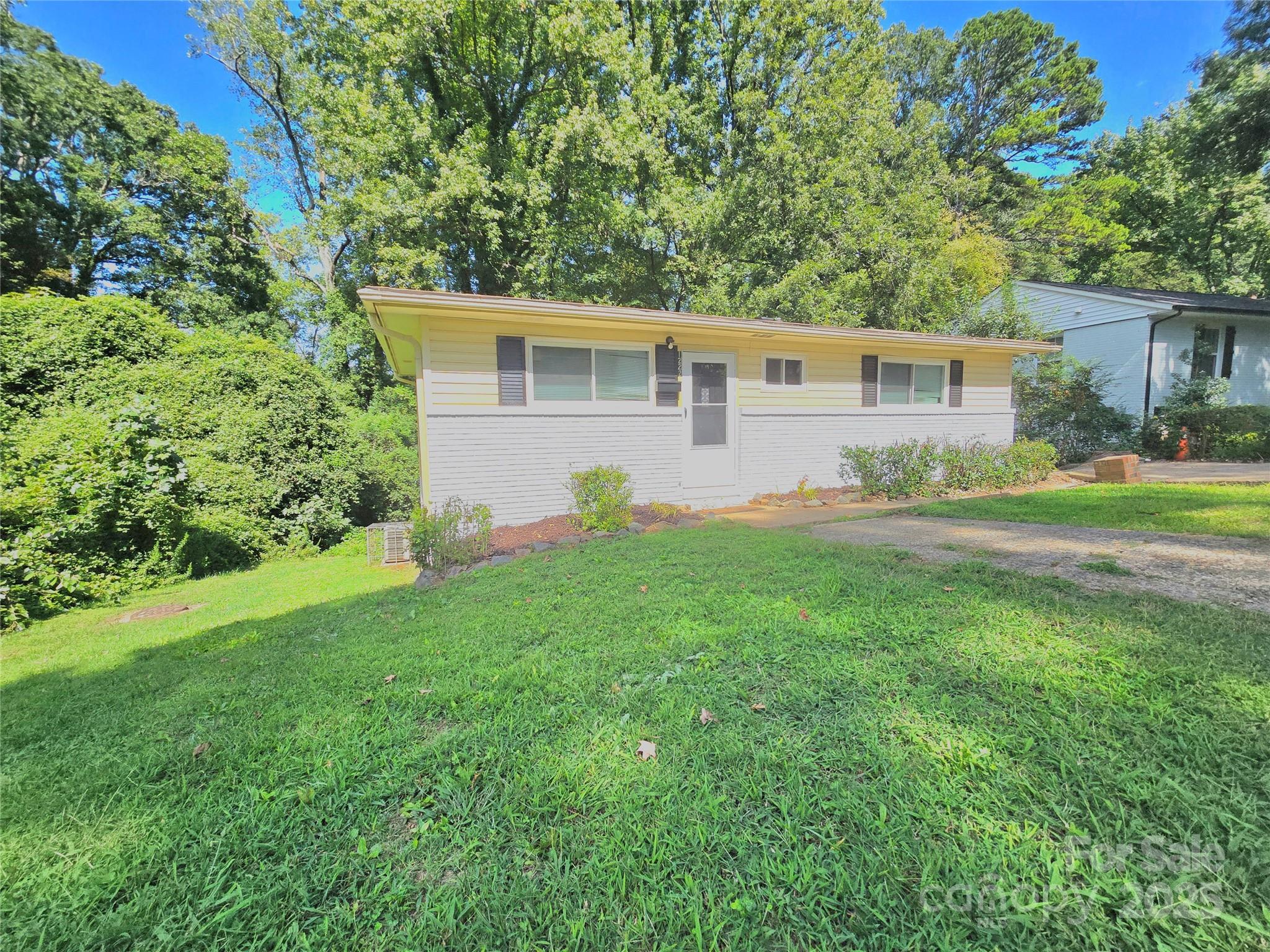 Property image 3 of 1222 Norris Avenue in Graham Heights, Charlotte, NC 28206