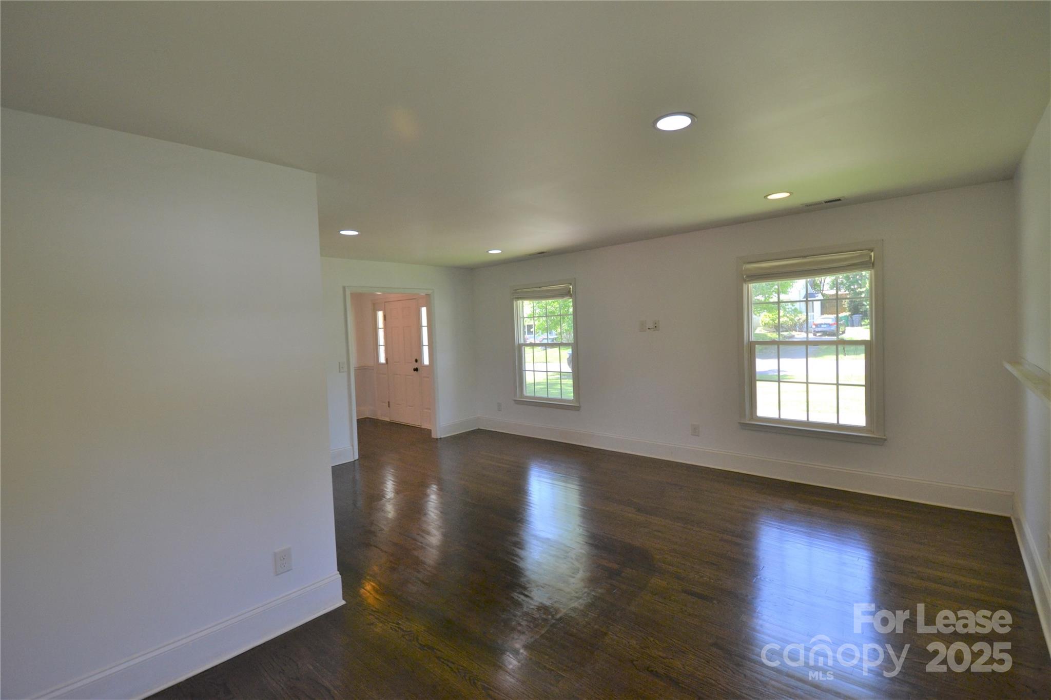 Property image 5 of 7507 Thorncliff Drive in Starmount, Charlotte, NC 28210