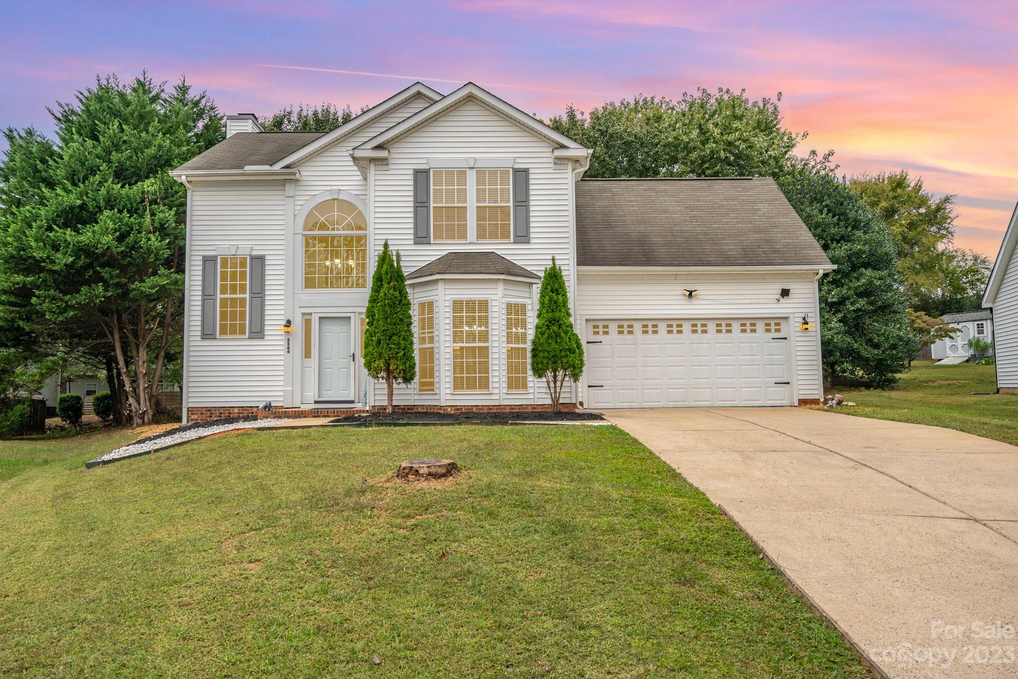 Property image 2 of 5566 Whisperfield Lane in Turtle Rock, Charlotte, NC 28215