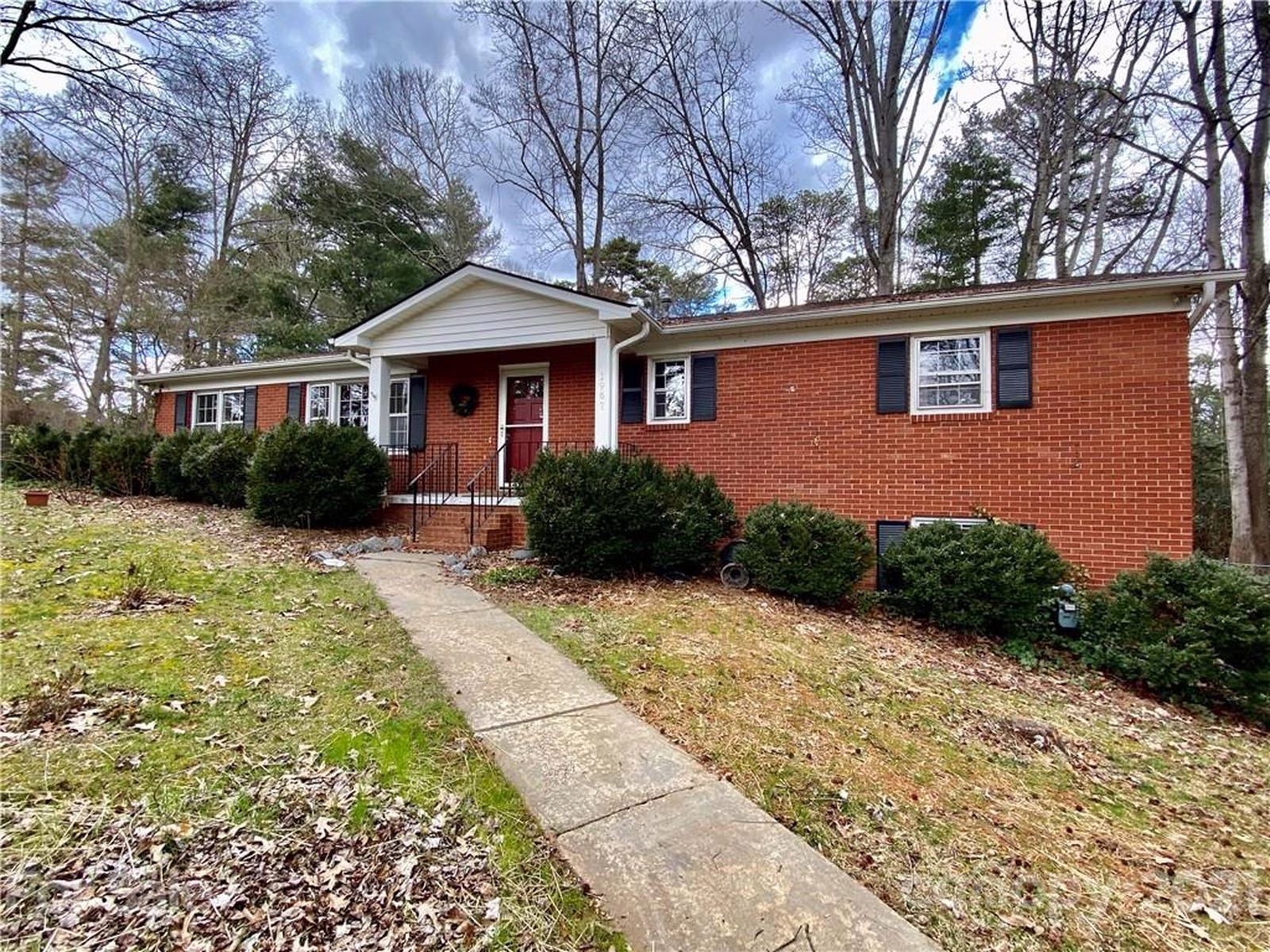 Property image 1 at 1967 Glenheath Drive, Hendersonville, NC 28791