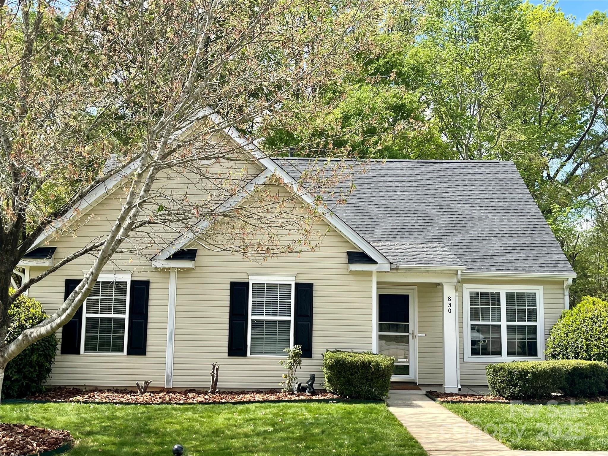 Property image 2 of 830 Wilcrest Court in Hunter Park, York, SC 29745
