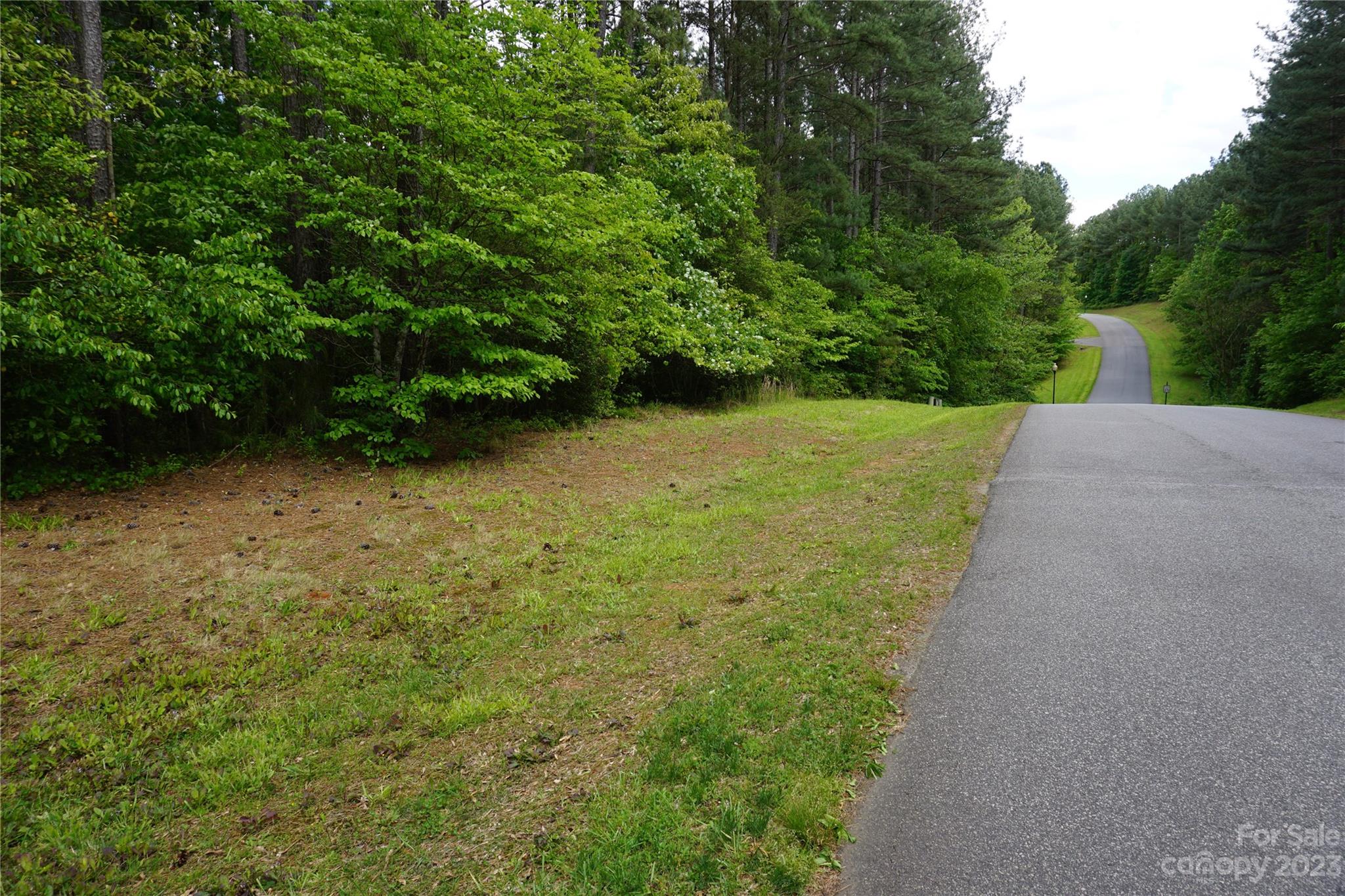 Property image 5 of 6088 Plantation Pointe Drive in Plantation Pointe, Granite Falls, NC 28630