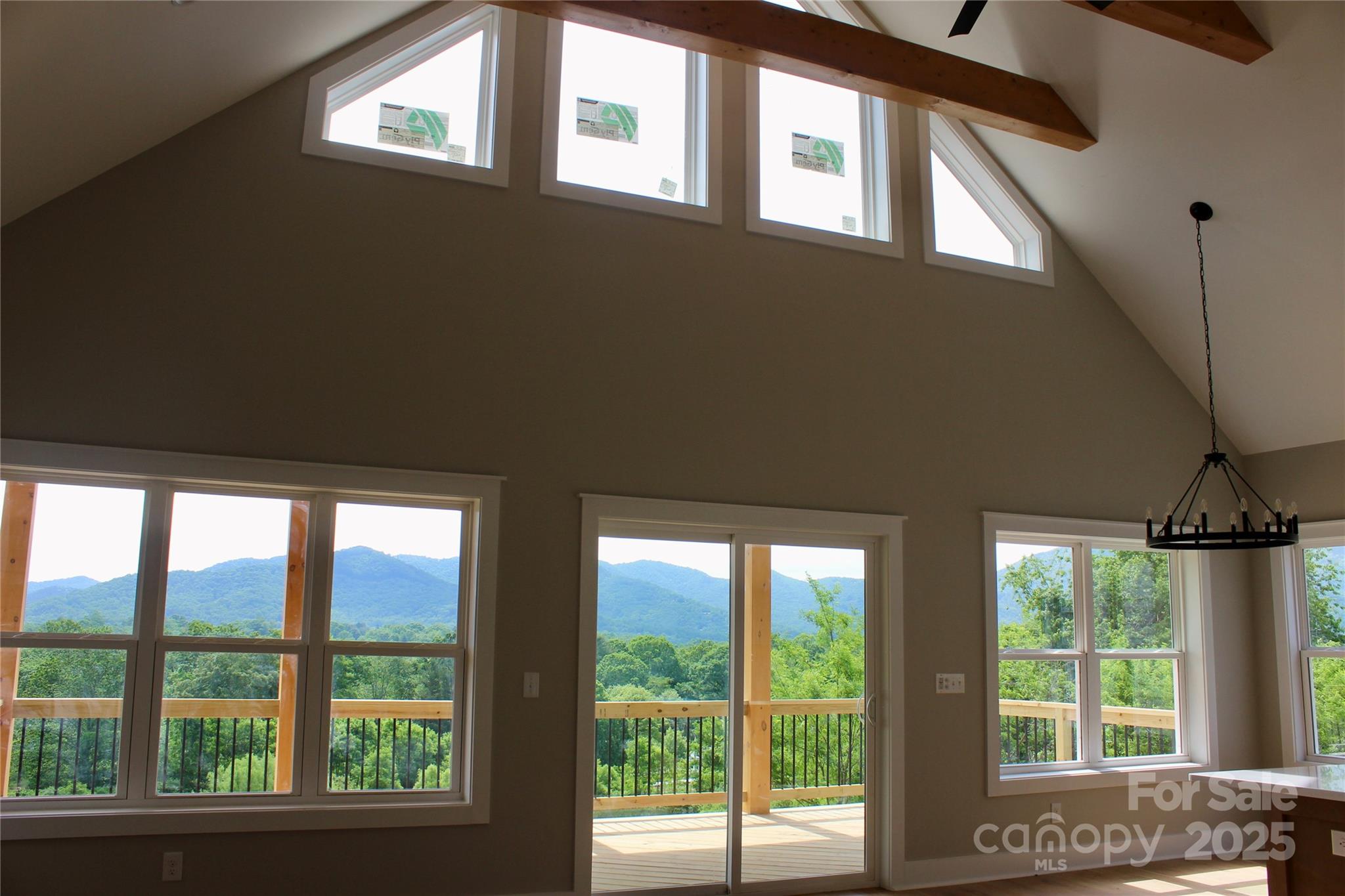 Property image 2 of 122 Chepstow Place in Tudor Croft, Black Mountain, NC 28711