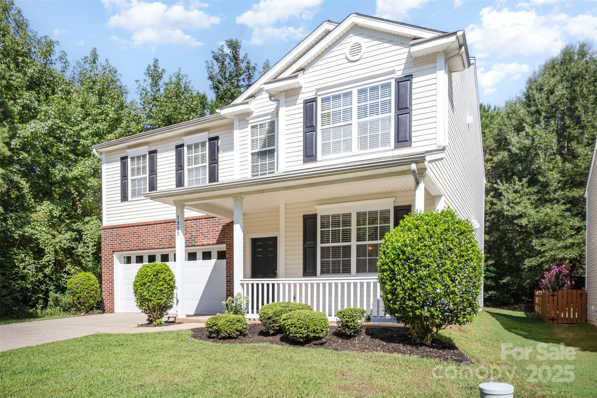 Property image 2 of 7325 Habitat Manor Drive in Matthews Grove, Matthews, NC 28105