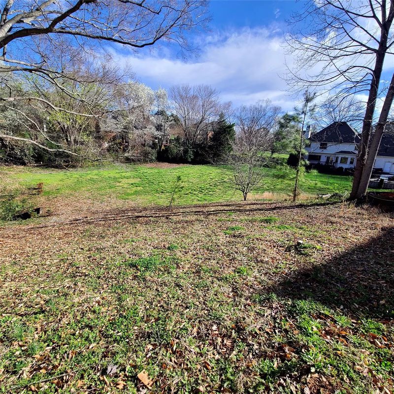 2808 Devonshire Court