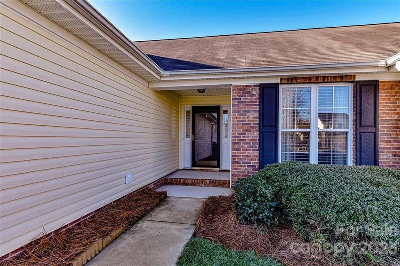 Property image 3 at 2008 Westminster Lane, Matthews, NC 28104