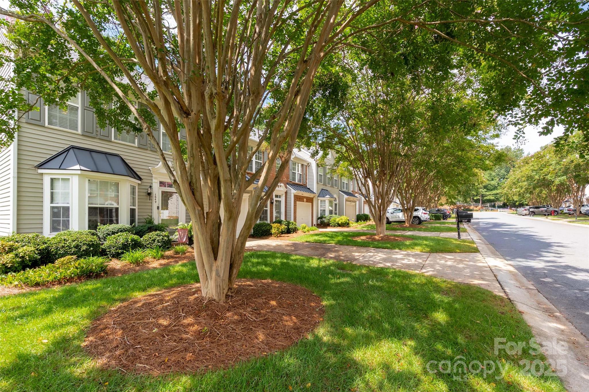 Property image 4 of 1647 Backcreek Lane in Robinwood Village, Gastonia, NC 28054
