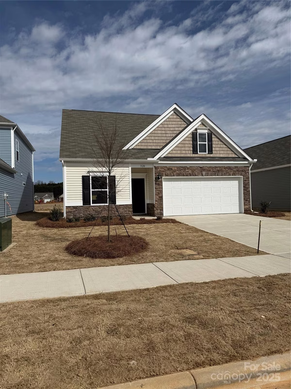 1120 Red River Road