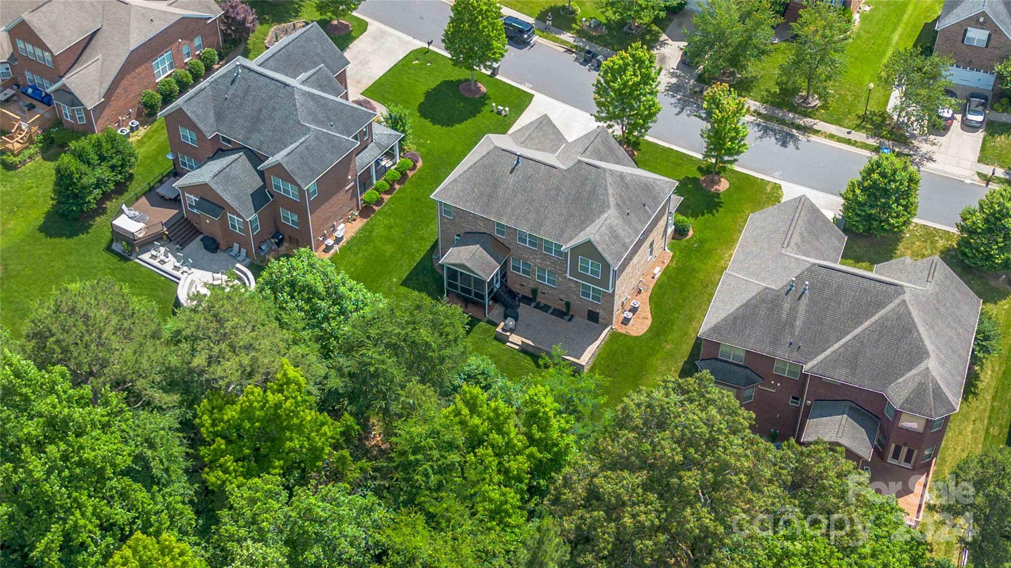 Property image 2 of 425 Deer Brush Lane in Hollister, Waxhaw, NC 28173