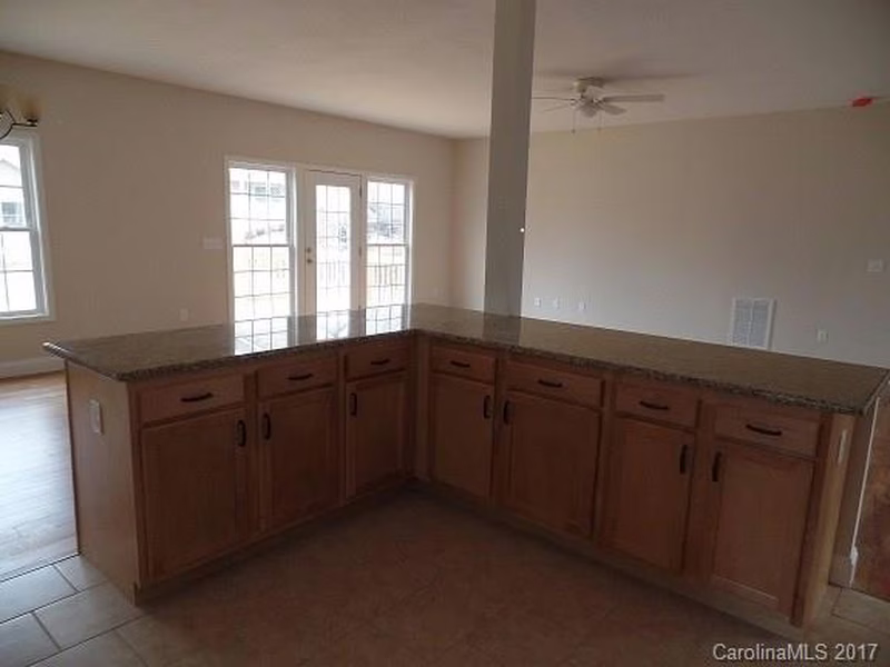 Property image 4 at 28 Winterwind Drive, Asheville, NC 28803