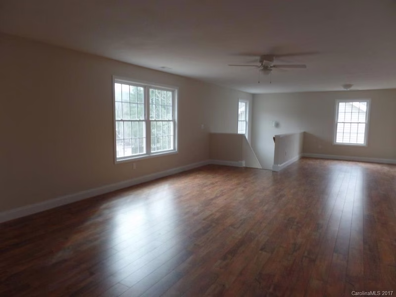 Property image 5 at 28 Winterwind Drive, Asheville, NC 28803