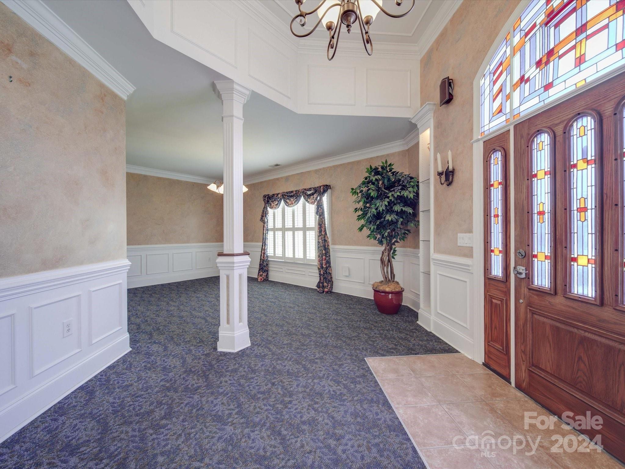 Property image 3 of 1562 Elkhart Circle in Hoffman Place, Gastonia, NC 28054