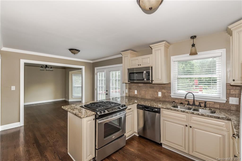Property image 3 of 2321 Triple Crown Court in Windrow II, Matthews, NC 28105