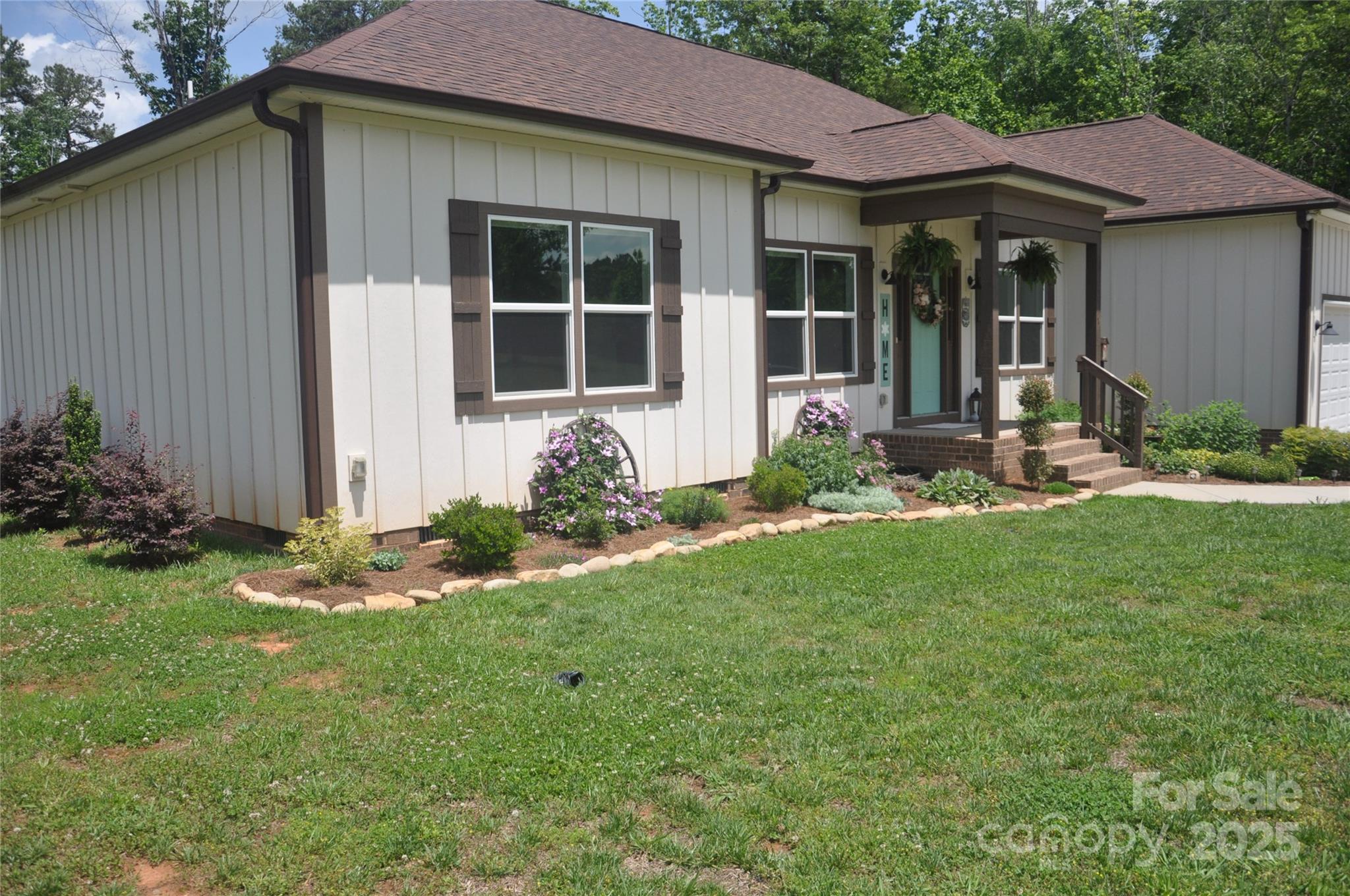 Property image 2 of 5817 Wingate Hill Road in Wingate Hills, Denver, NC 28037