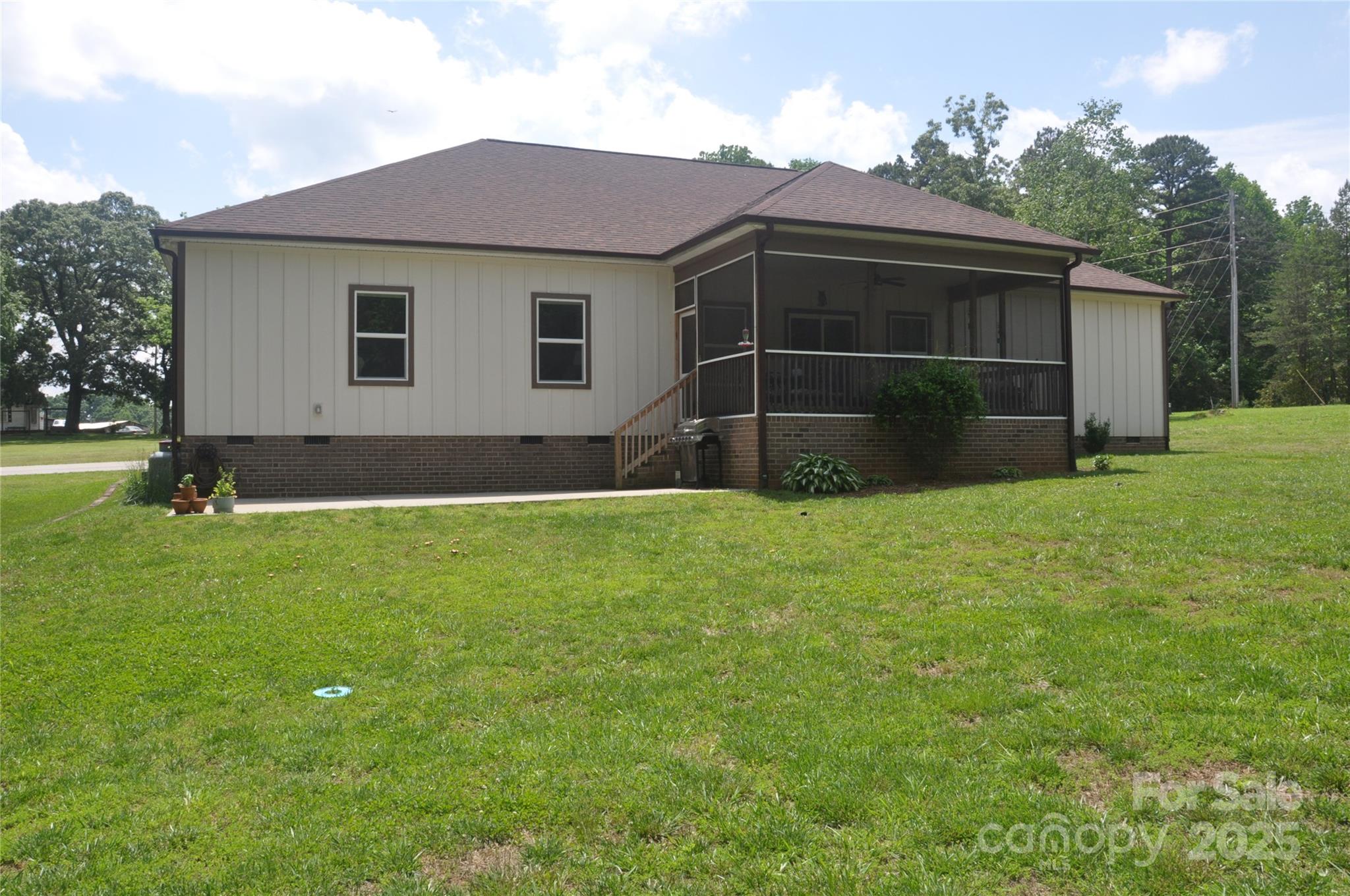 Property image 3 of 5817 Wingate Hill Road in Wingate Hills, Denver, NC 28037