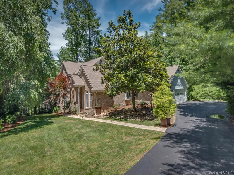 22 Oak Gate Drive